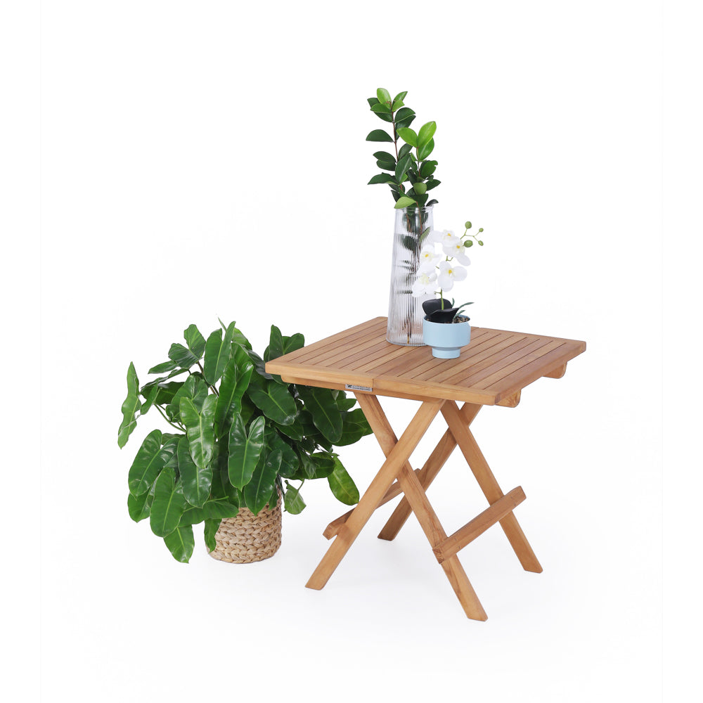 Gardenia opvouwbare houten picknicktafel in een stijlvolle tuinsetting