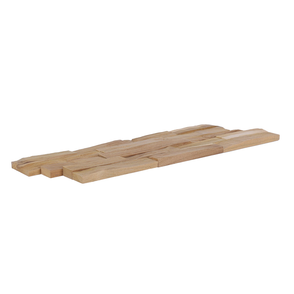 Labuan houten wandbekleding van teak in schuin aanzicht