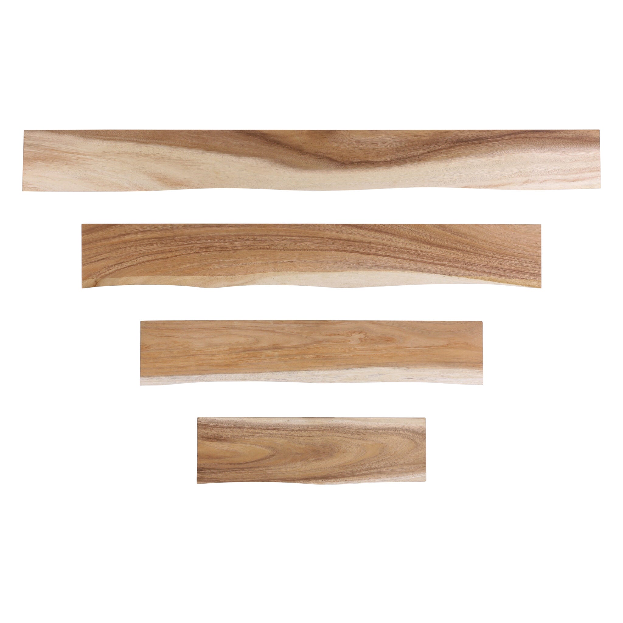 Suarhouten wandplanken met live edge in verschillende lengtes.