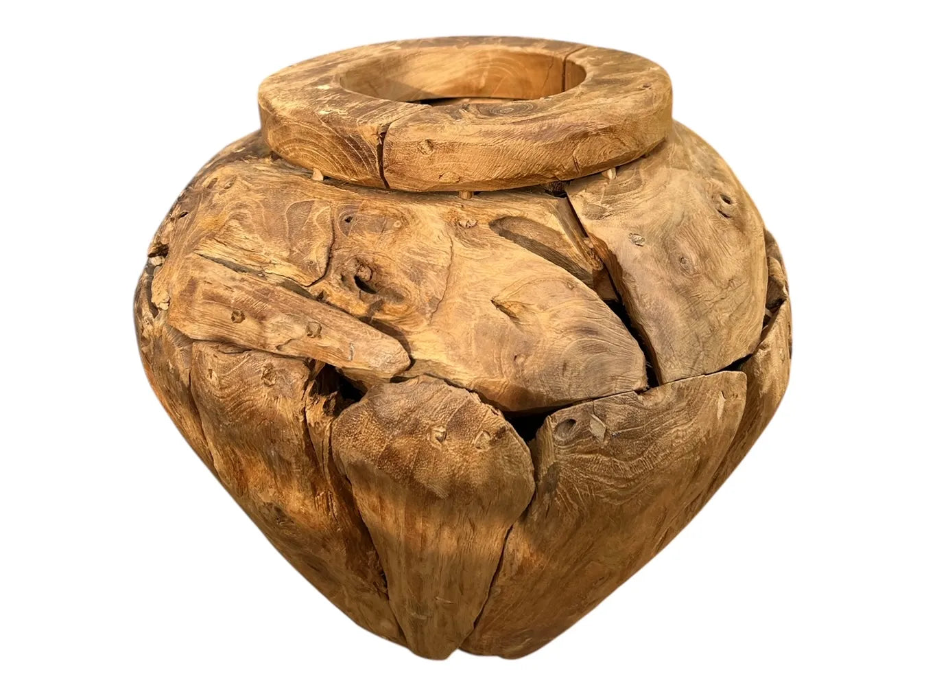 Ronde handgemaakte pot van gerecycled teak met robuuste houtstructuur.