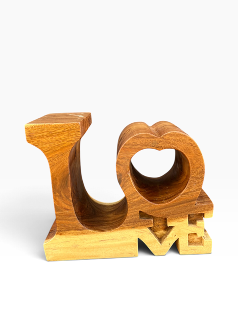 Handgemaakte houten LOVE decoratie