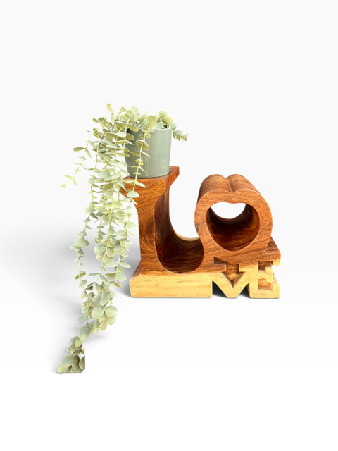 Handgemaakte houten LOVE decoratie