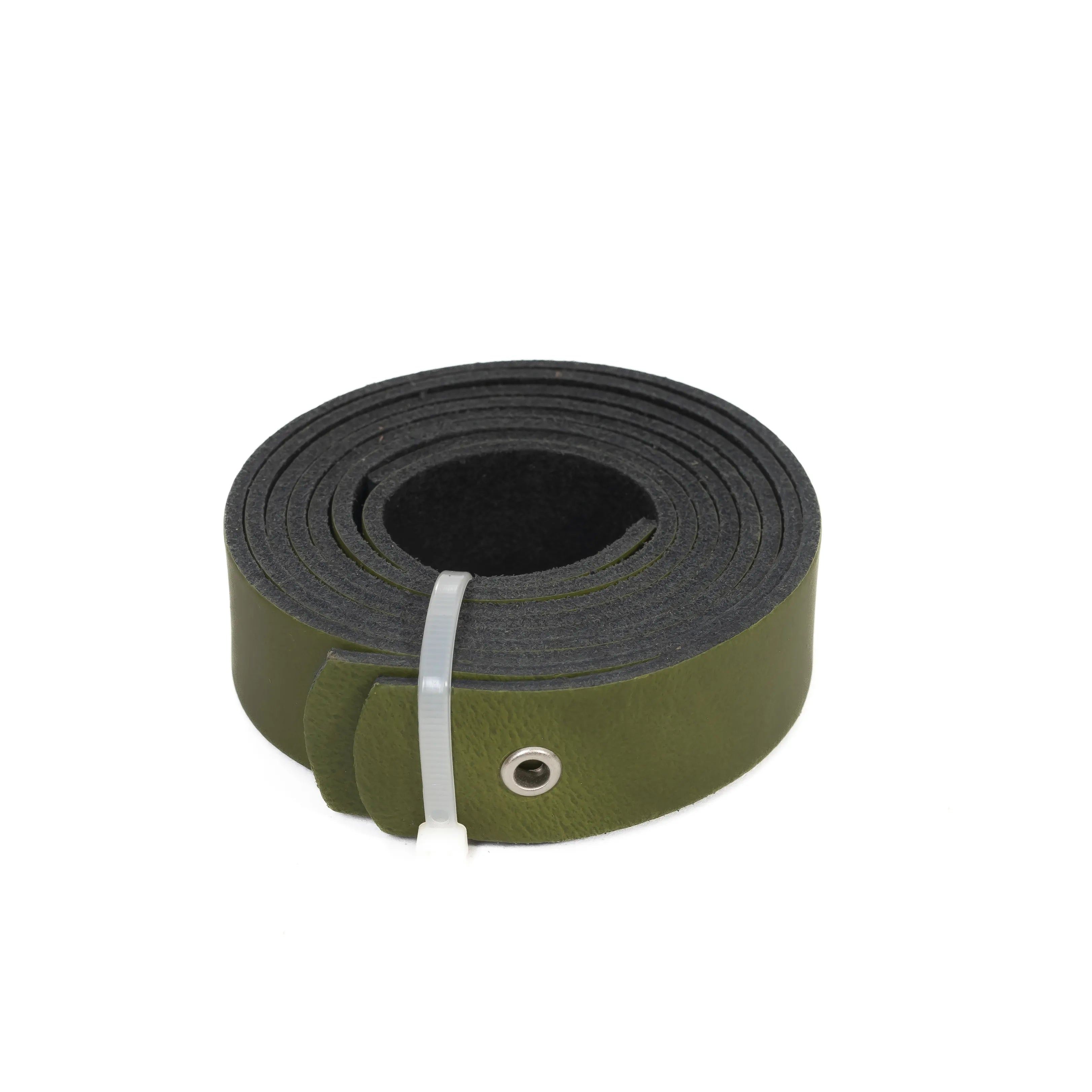 Groene leren banden voor wandplank, stevig en decoratief.