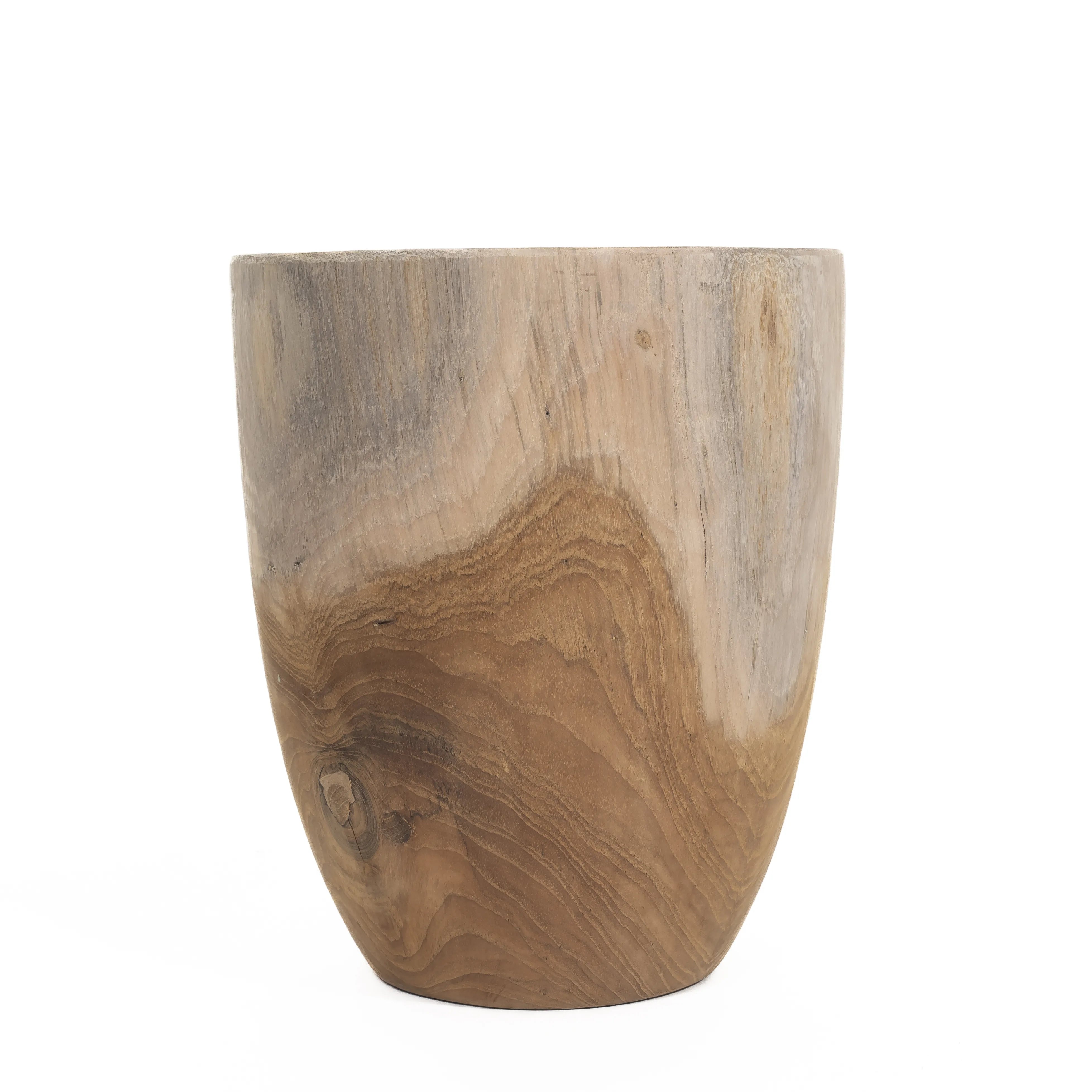 Teakhouten pot Amelia, 29 cm hoog, met een natuurlijke uitstraling en handgemaakt uit één stuk teakhout.