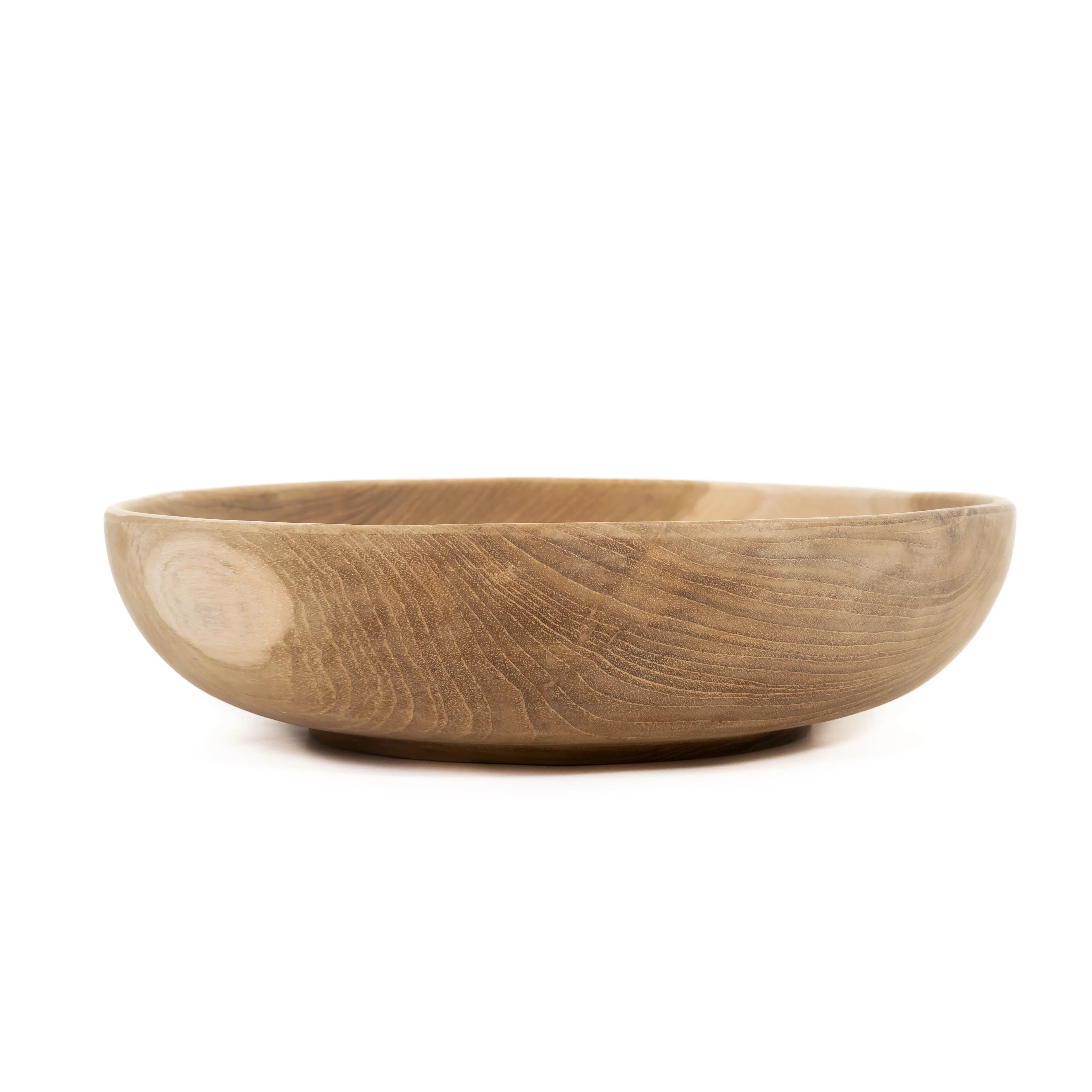 Handgemaakte teakhouten fruitschaal, 35 cm, van Tall Men Standing, duurzaam en stijlvol. Perfect voor een minimalistisch interieur met natuurlijk houtpatroon uit Indonesië.