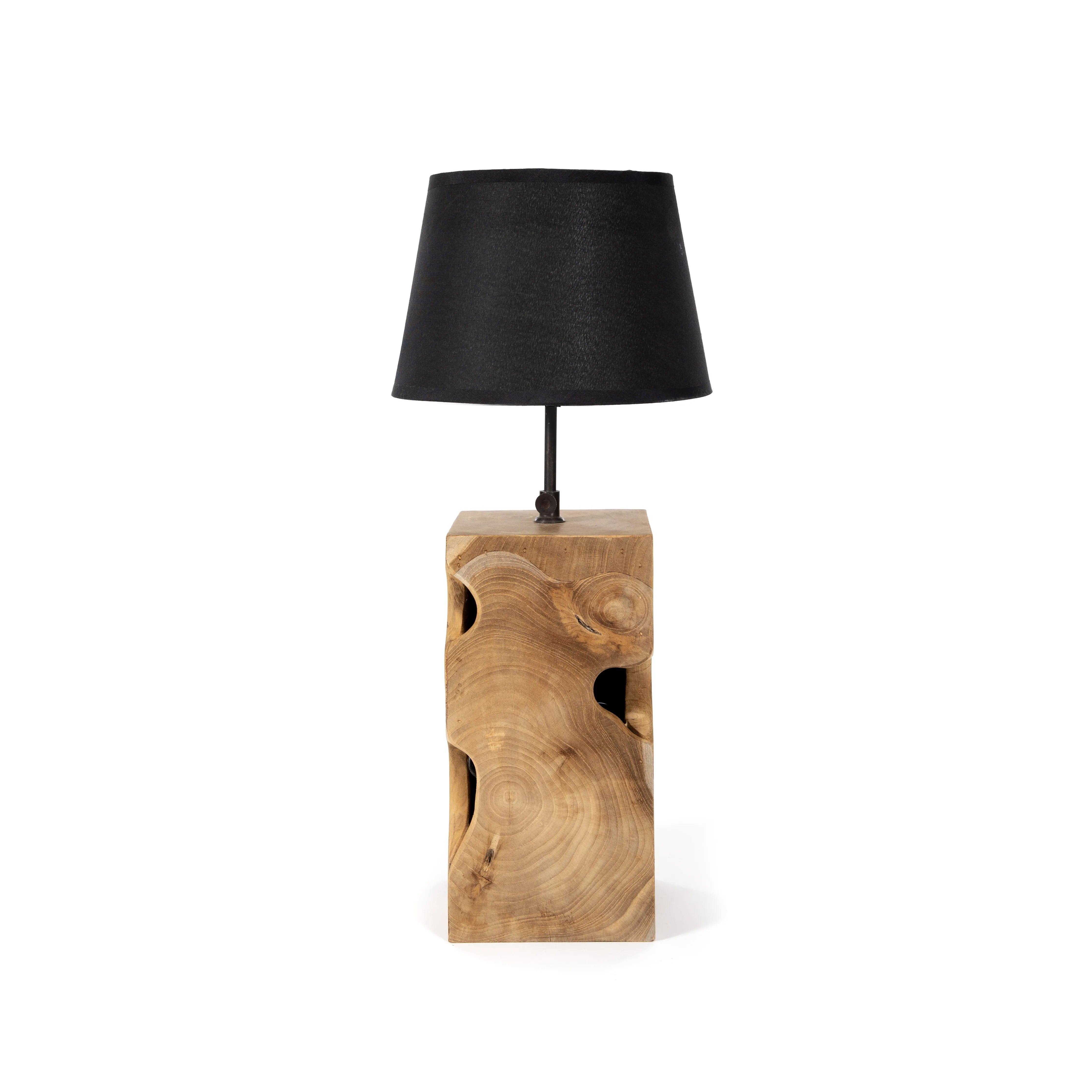 Teakhouten lampenvoet 15x15x32 cm met organische vormen en zwarte lampenkap.