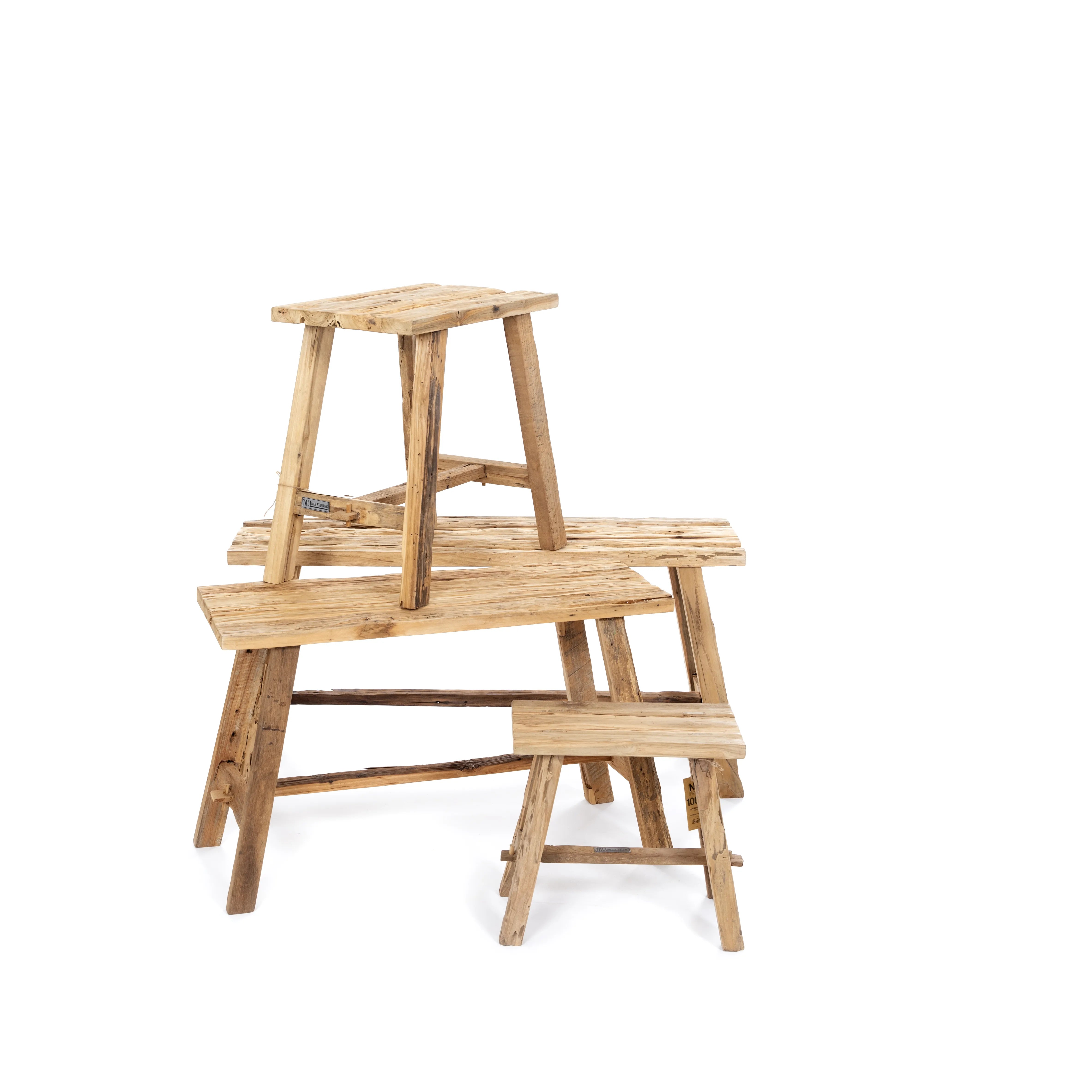 Combinatie van vintage krukken van oud teak handgemaakt in Indonesië